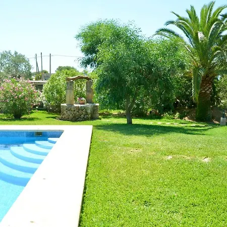 Villa With 2 Bedrooms In Mallorca With Wonderful Mountain View Private Pool Enclosed Garden 3 Km From The Beach 빌라 *